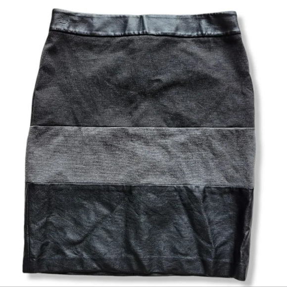Halogen Black Gray Faux Leather Tiered Skirt- Size  0 - Picture 1 of 9